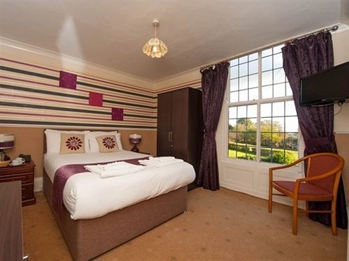 Gomersal Lodge Hotel Клекхитон Экстерьер фото