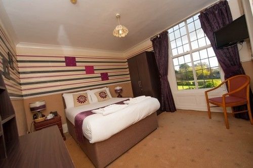 Gomersal Lodge Hotel Клекхитон Экстерьер фото