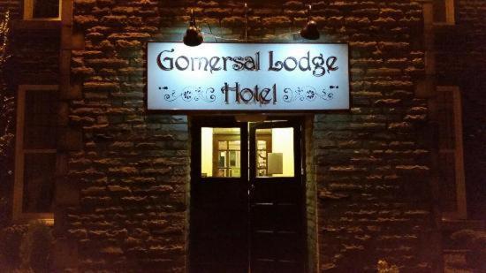 Gomersal Lodge Hotel Клекхитон Экстерьер фото